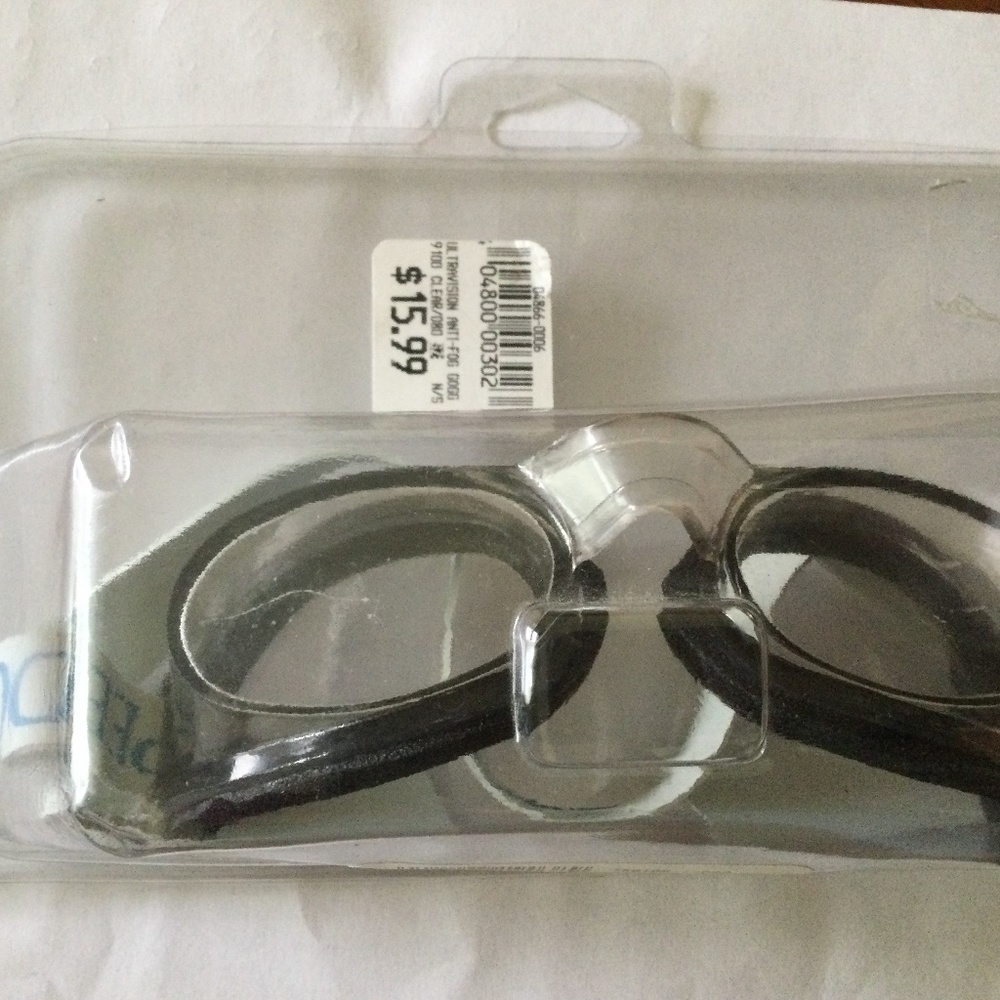 Speedo swim goggles
